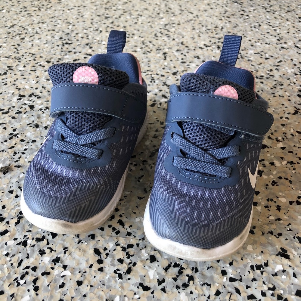 Toddler sneakers